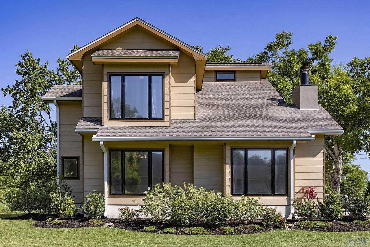 400 Fantastic Acres Boulevard - Photo 1