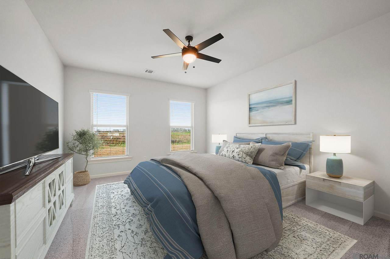 2276 Hayes Ave - Photo 1