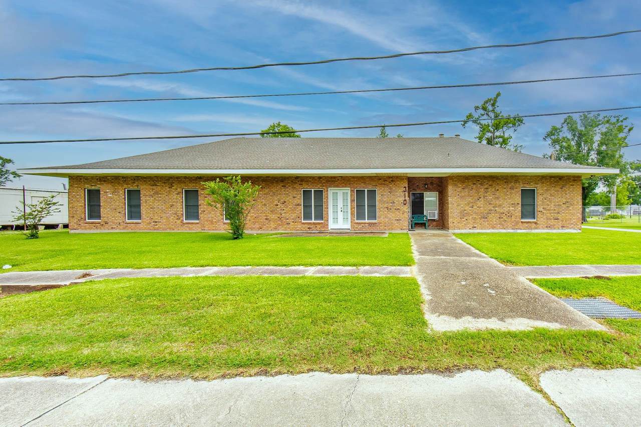 310 Grace St - Photo 1