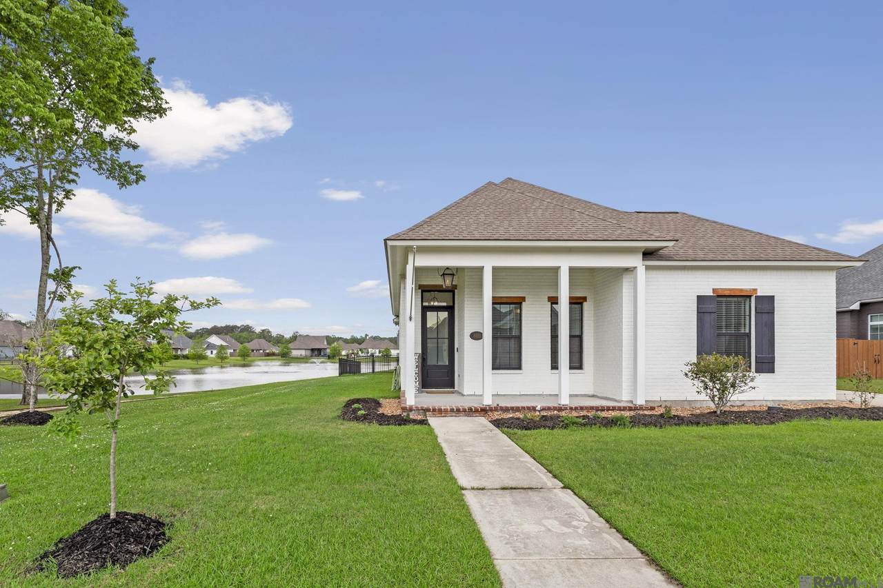 8326 Sully Dr - Photo 1