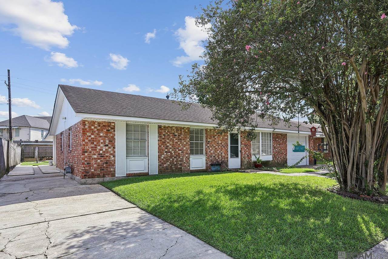 11662 Auburn Dr - Photo 1