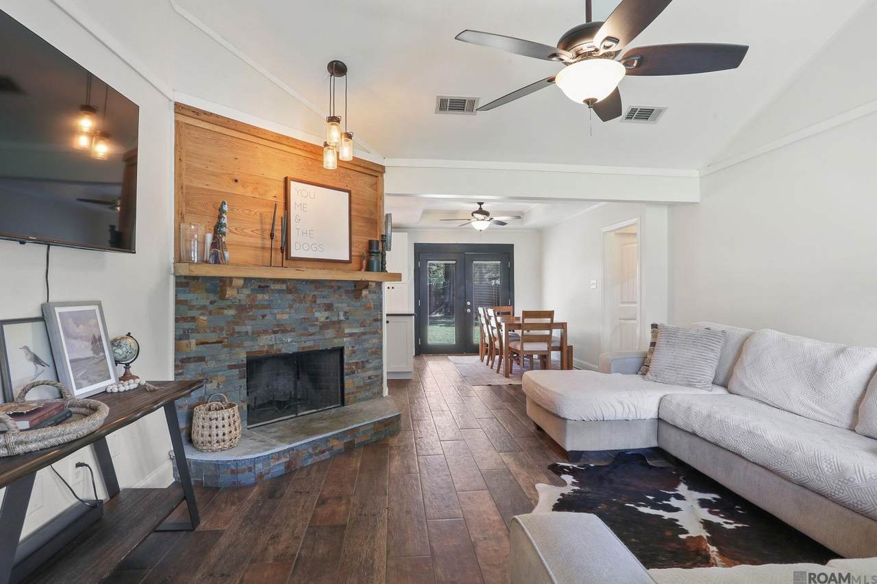 18240 Autumn View Dr - Photo 1