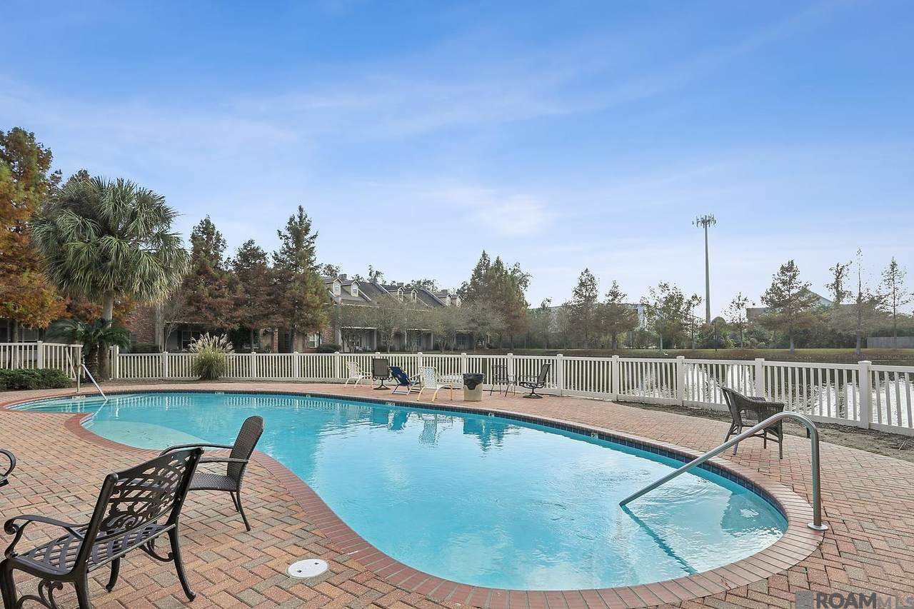 4637 Burbank Dr - Photo 1