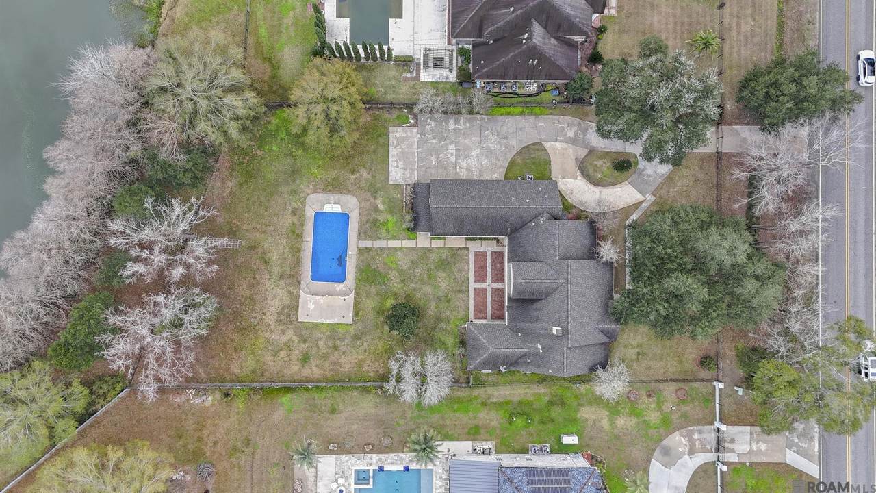 18616 Perkins Rd - Photo 1