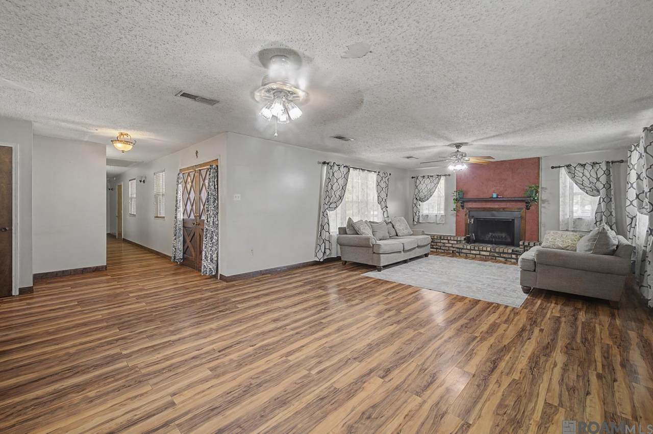 https://bt-photos.global.ssl.fastly.net/batonrouge/1280_boomver_3_2026004915-2.jpg