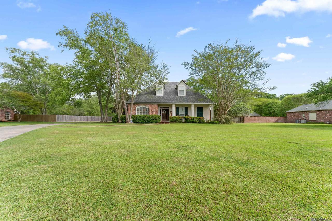 3607 Red Clover Ave - Photo 1