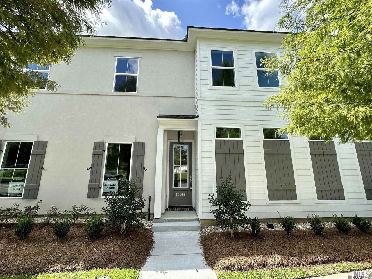 10144 The Grove Ave - Photo 1
