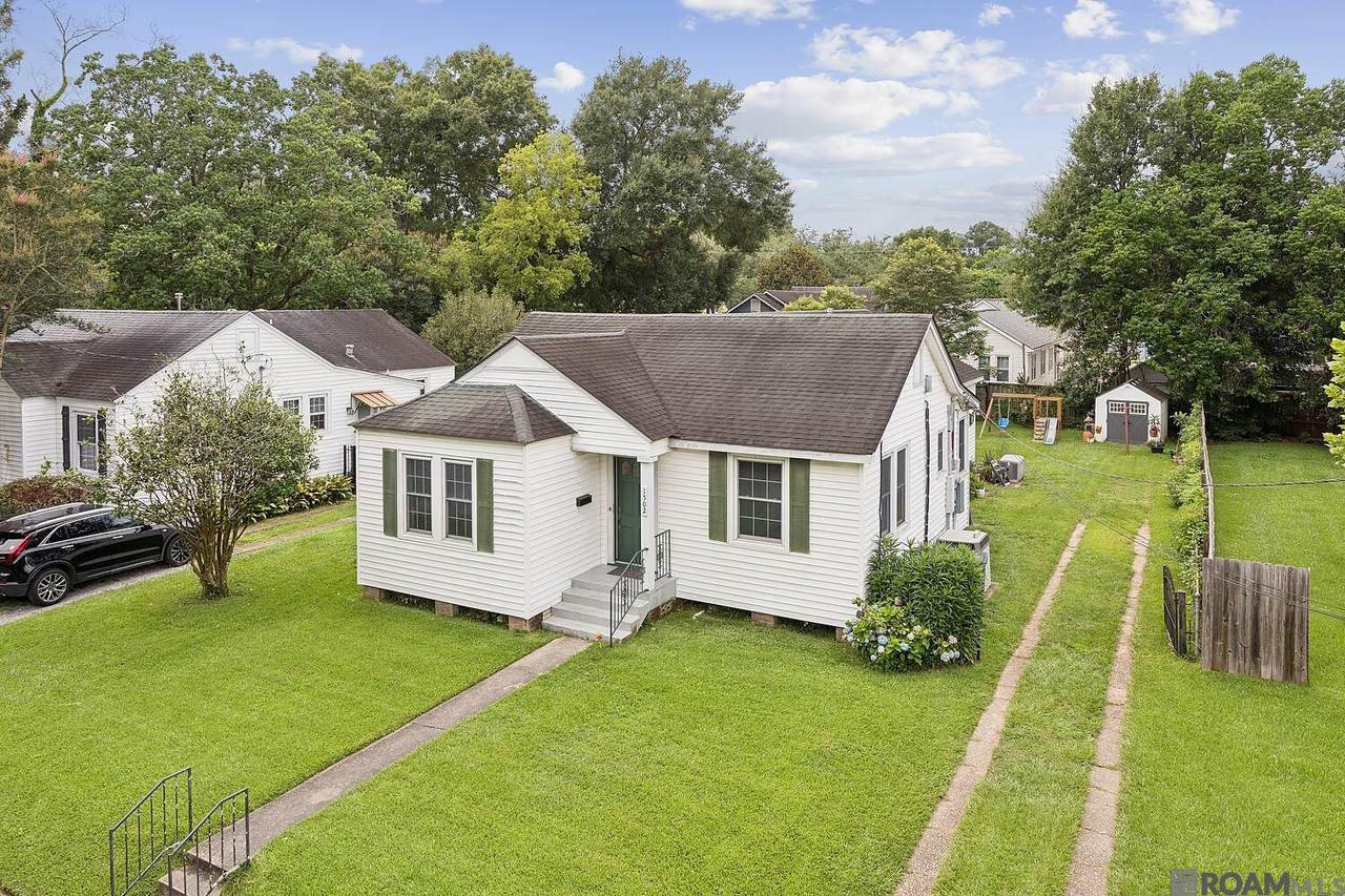 1502 Arlington Ave - Photo 1
