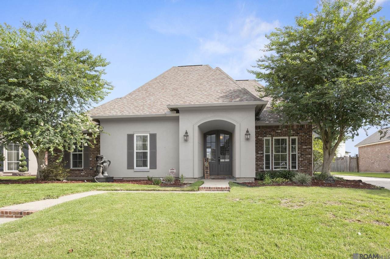 37050 Longwood Ave - Photo 1