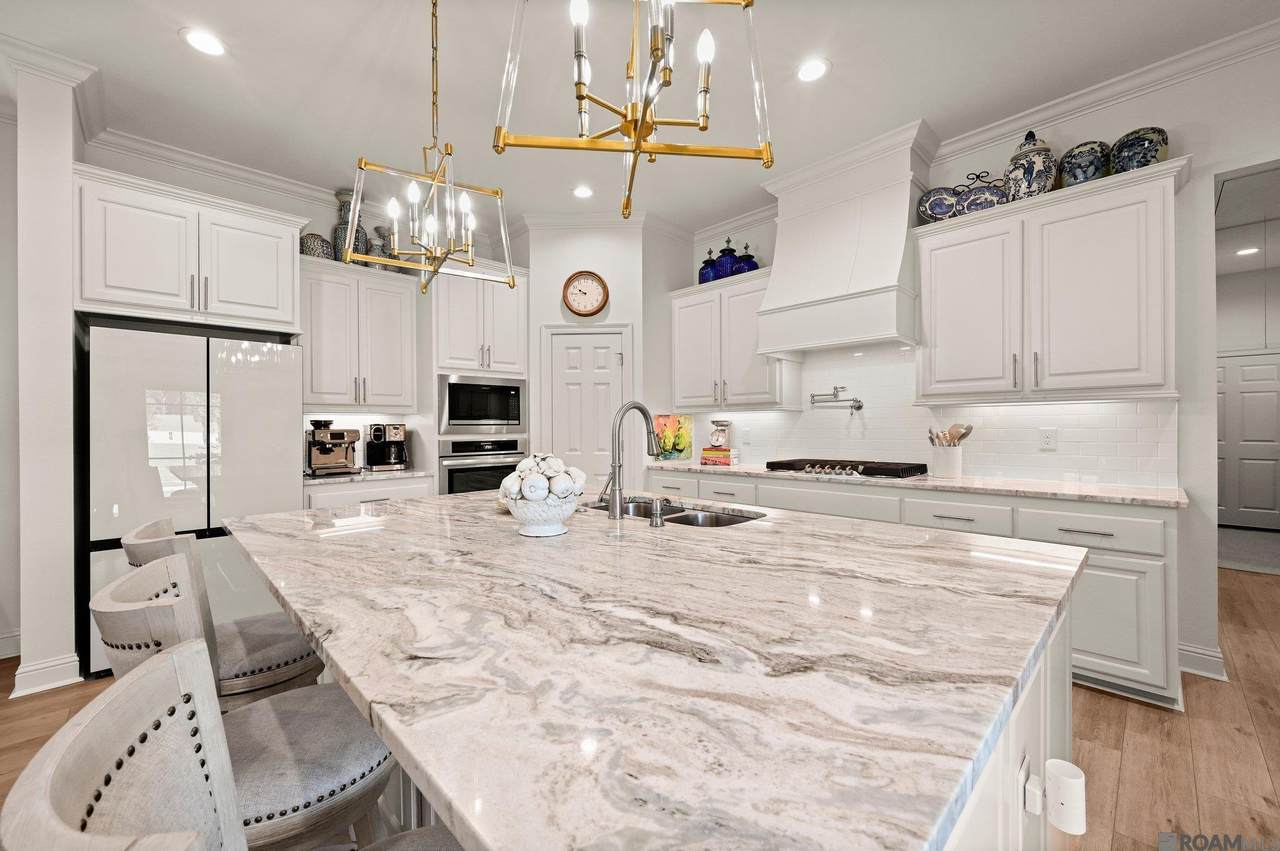 1304 Market Square Rd - Photo 1