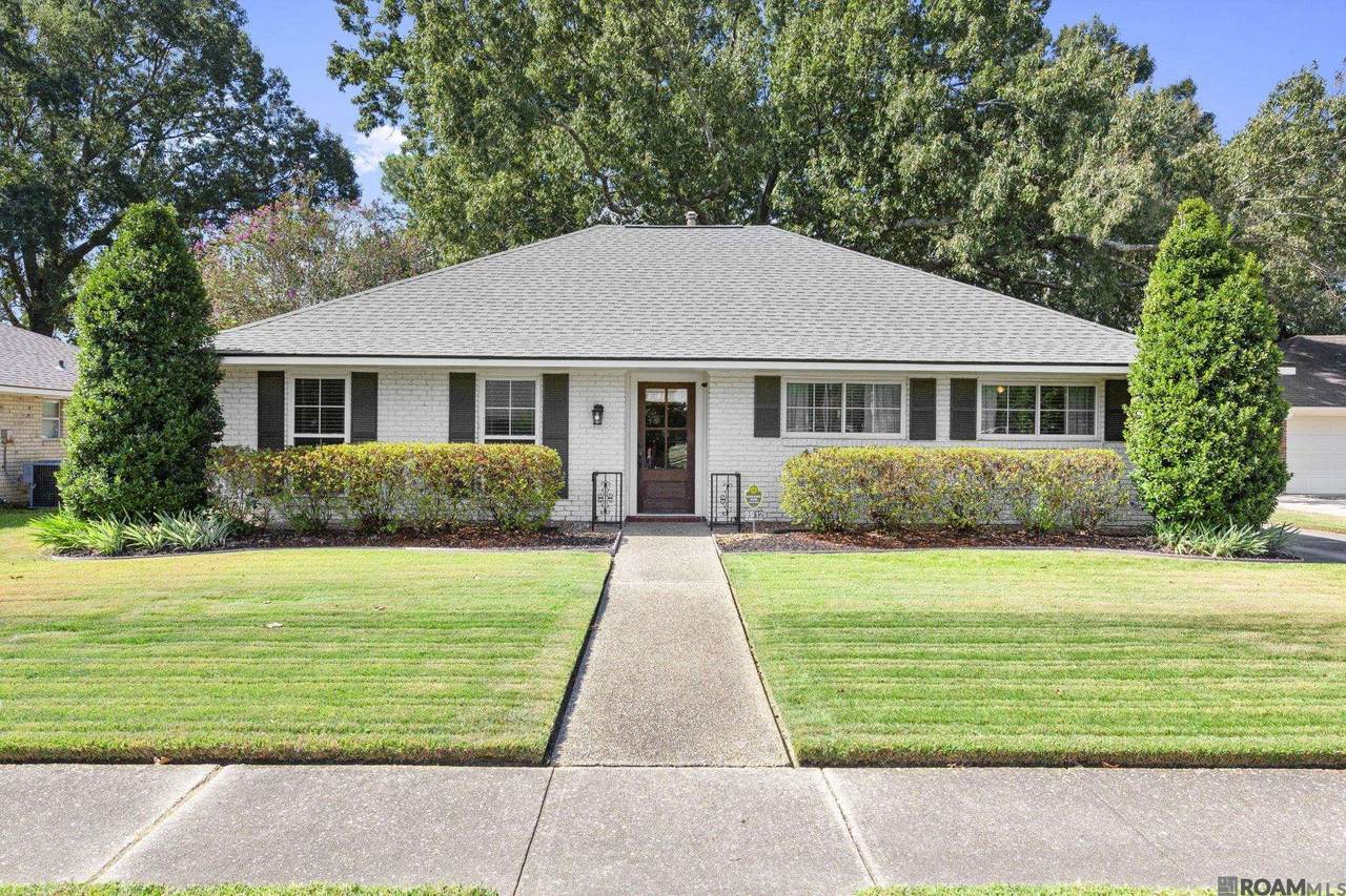 9912 Hillyard Ave - Photo 1