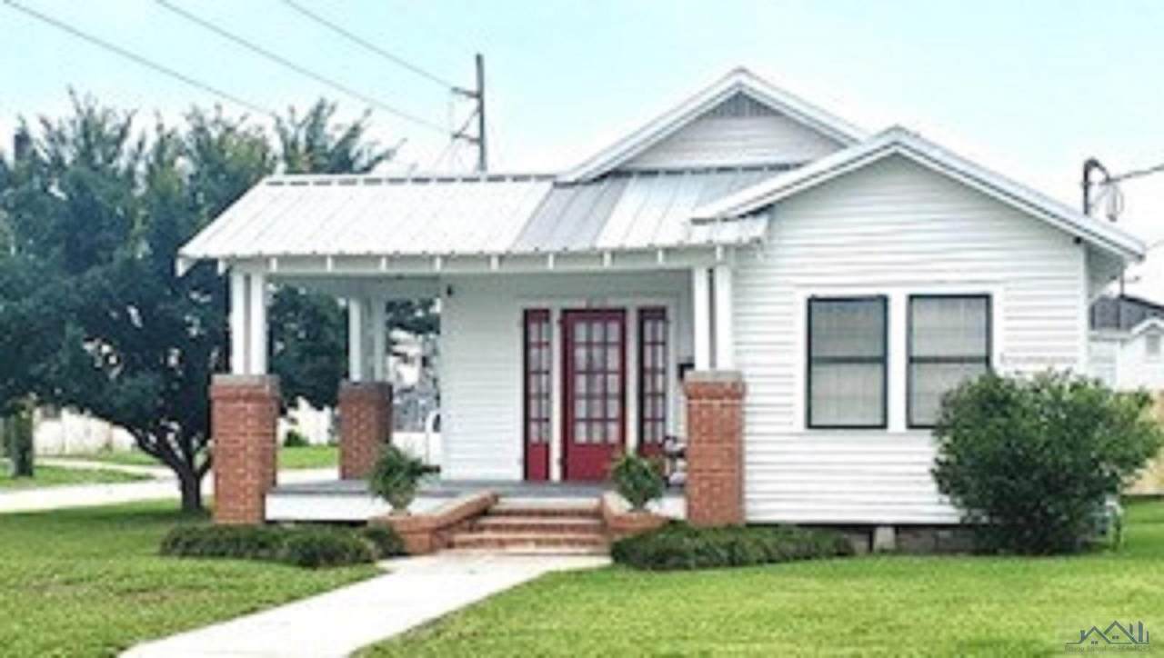 810 Sunset Ave - Photo 1