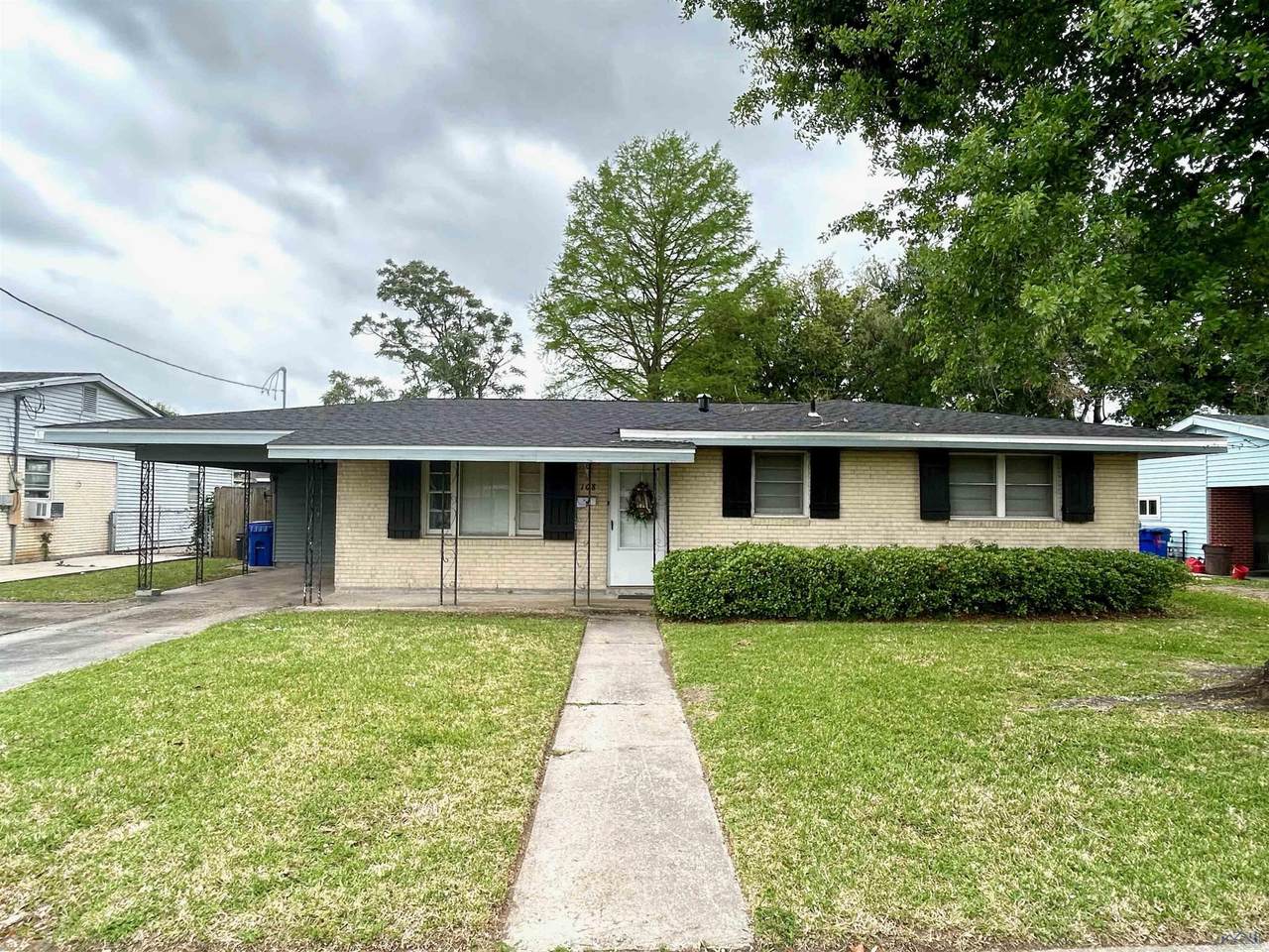 108 Apricot St - Photo 1