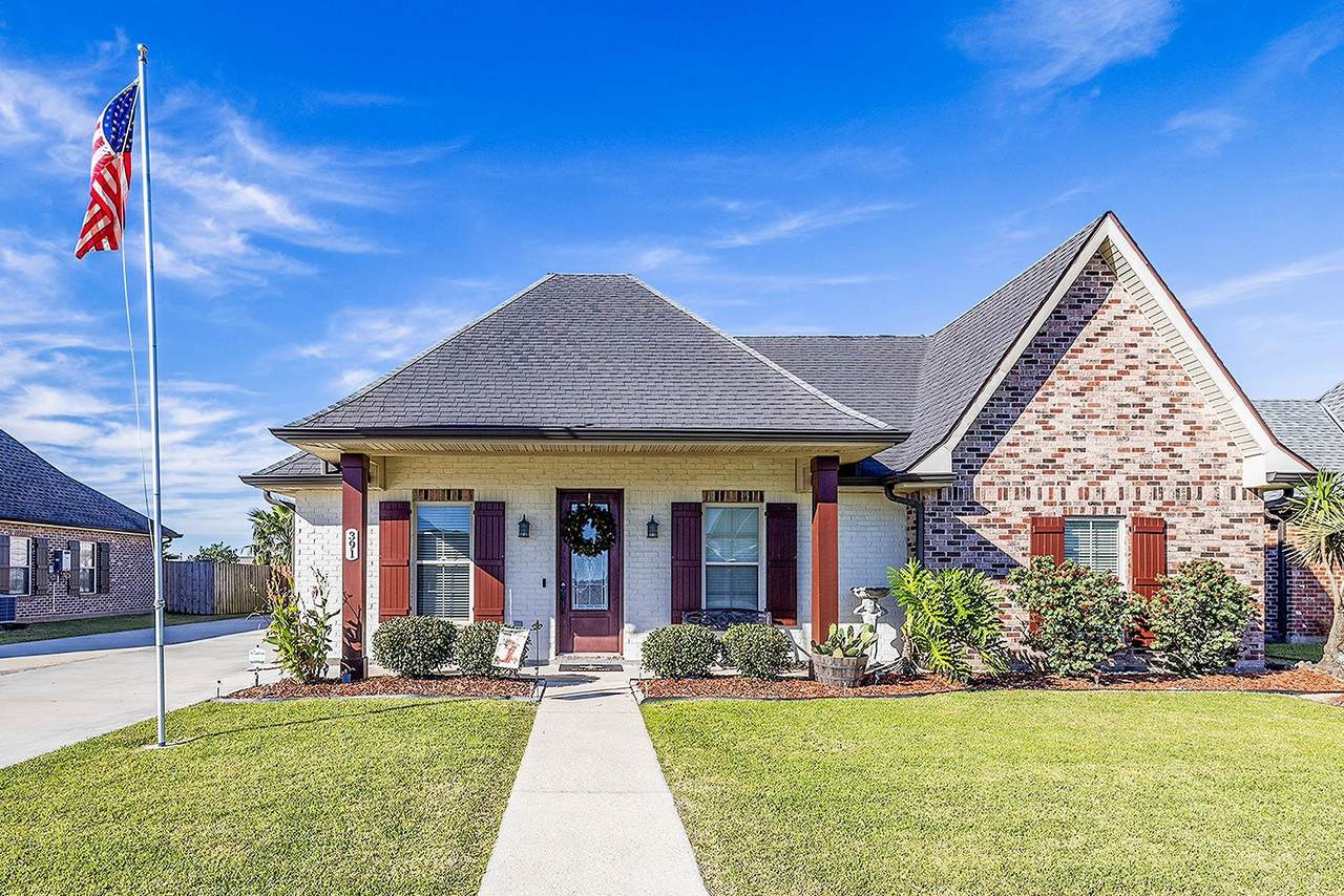 391 Port Royal Way - Photo 1