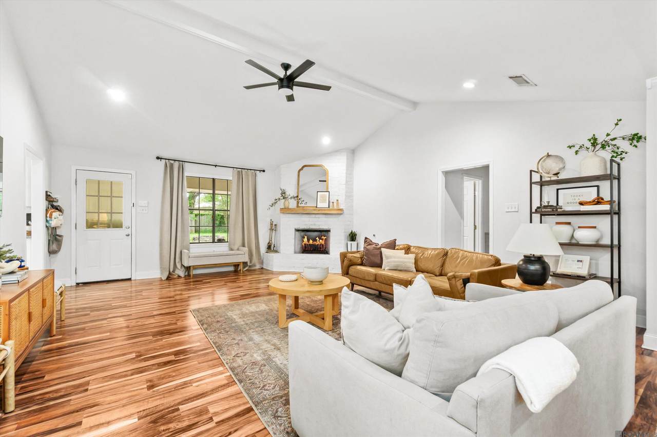 1341 Flannery Rd - Photo 1