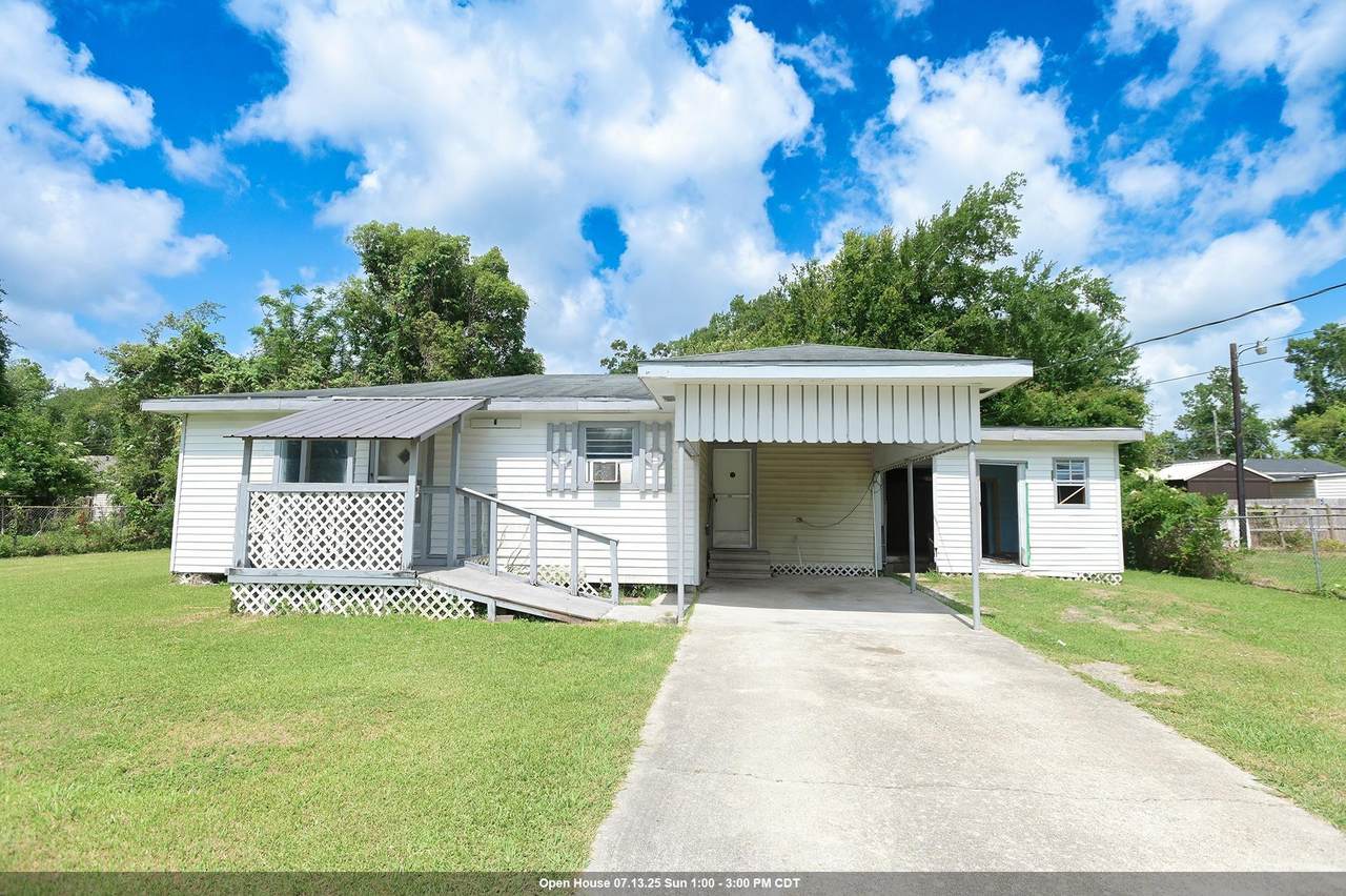 208 Authement Street - Photo 1