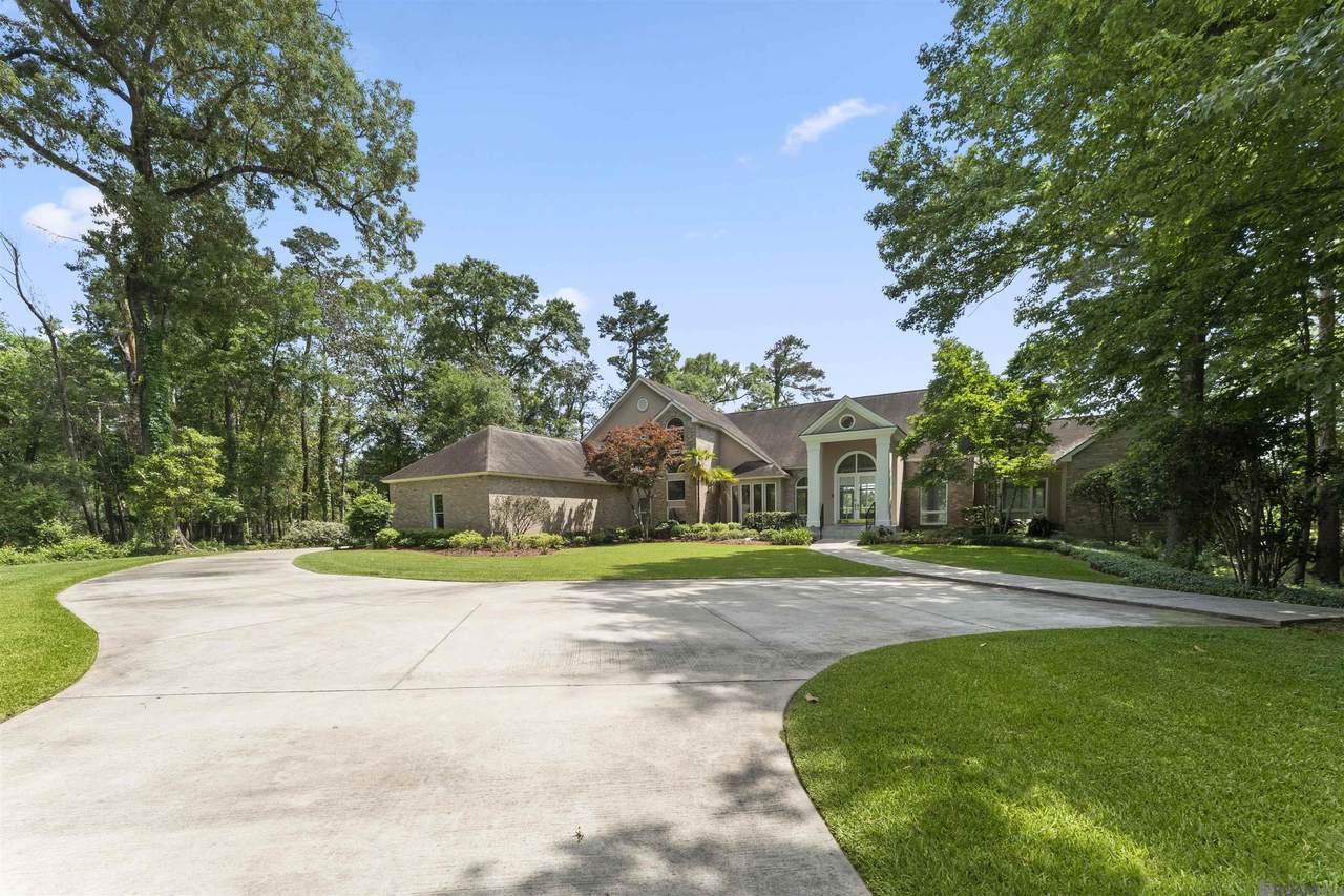 18946 Lake Harbour Ave - Photo 1