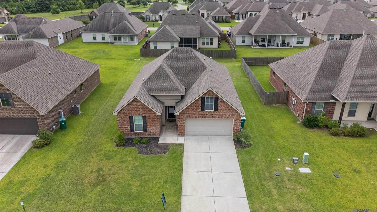 8900 Cresson Dr - Photo 1