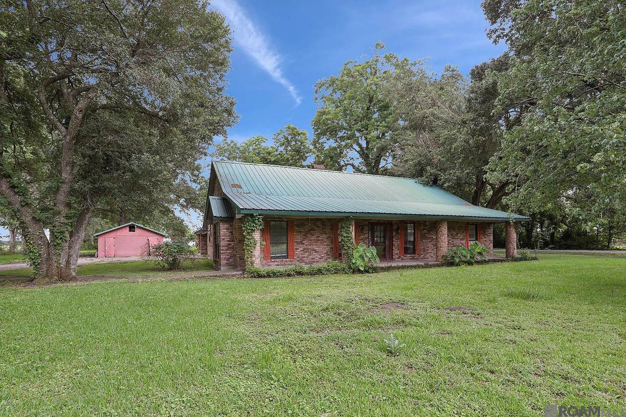 2865 Main St - Photo 1