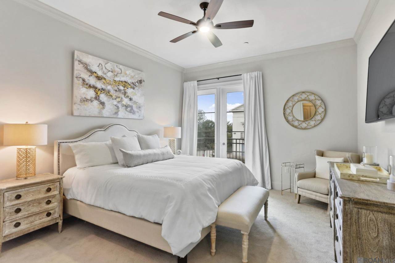 8201 Village Plaza Ct - Photo 1