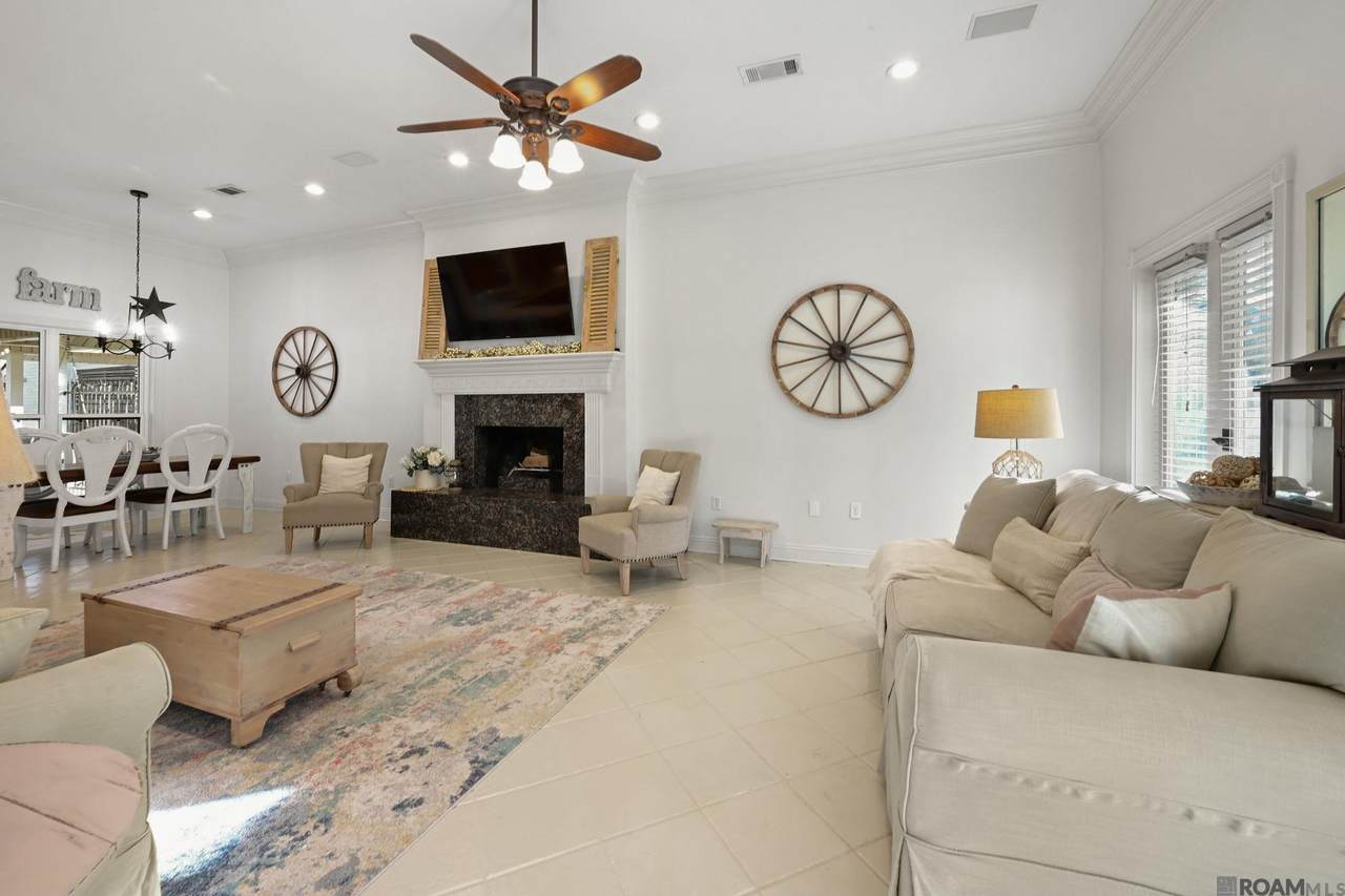 7850 Droze Rd - Photo 1