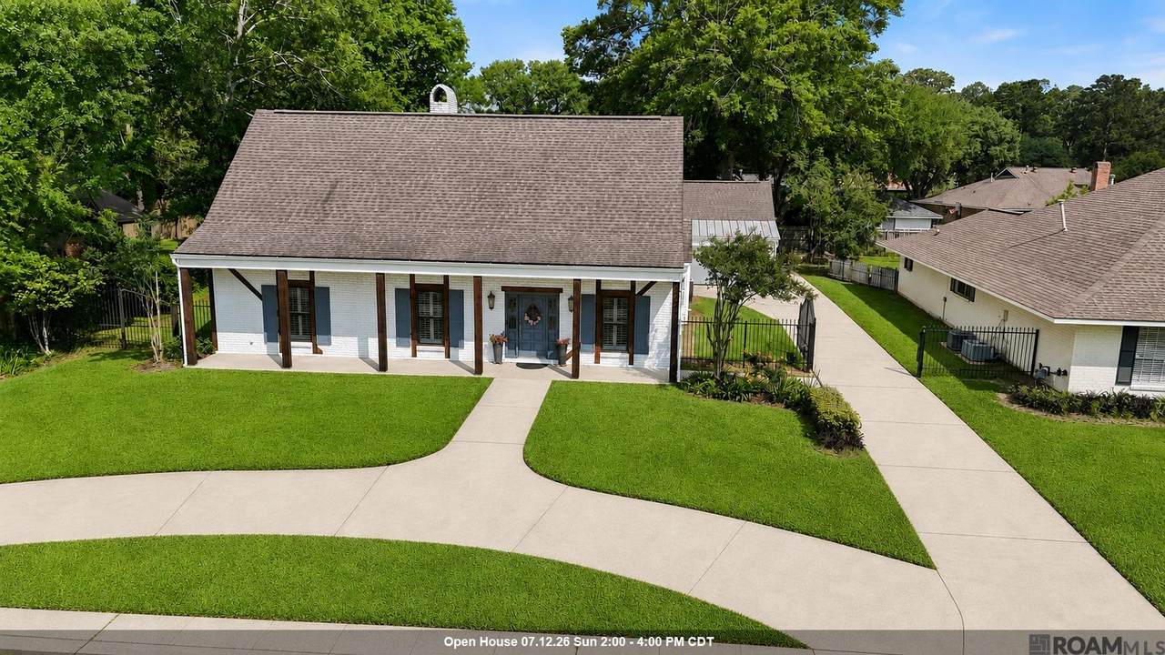 745 Kenilworth Pkwy - Photo 1