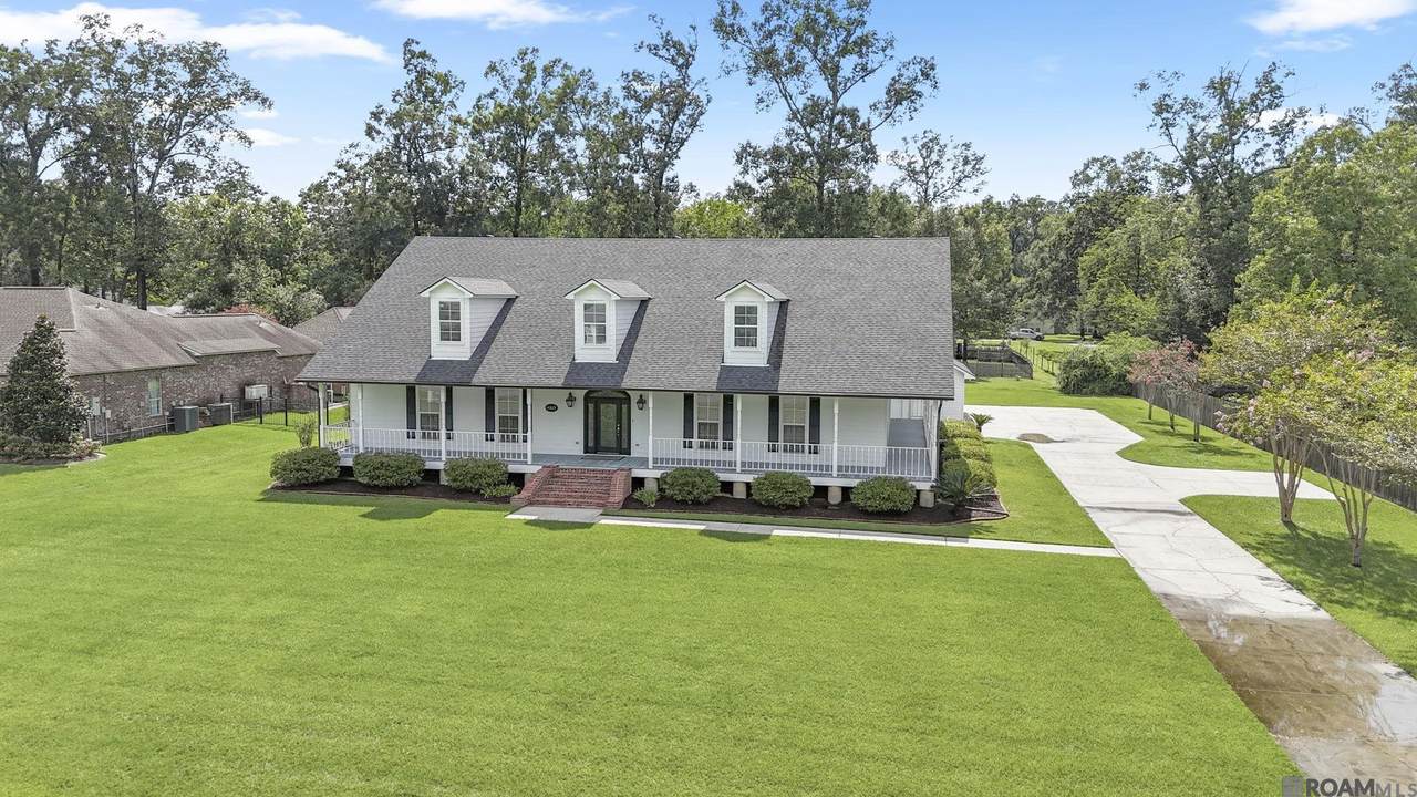 6323 Oak Cluster Dr - Photo 1