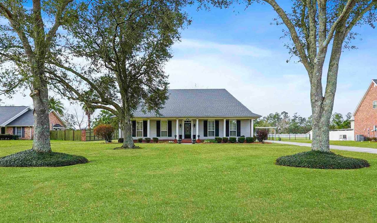 108 Ouiski Bayou Drive - Photo 1