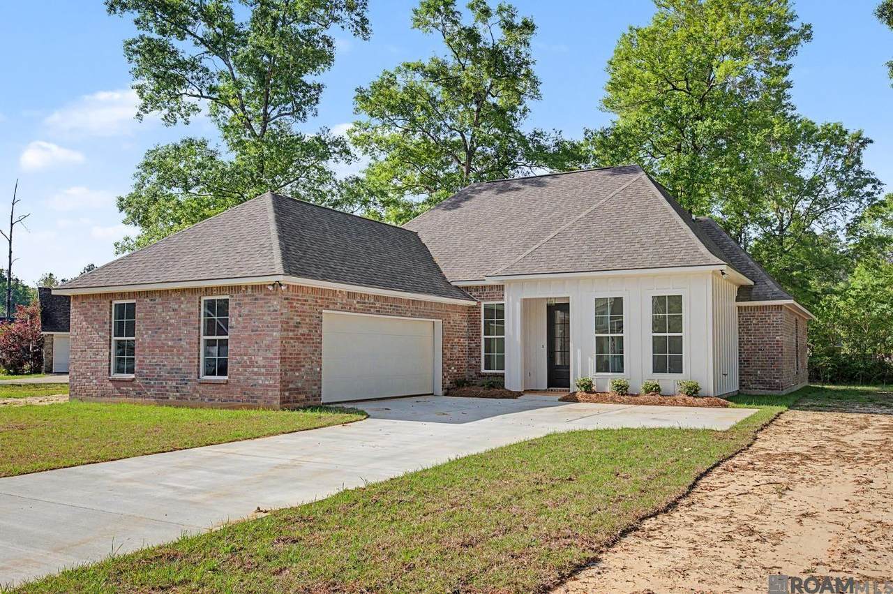 21036 April Ln - Photo 1