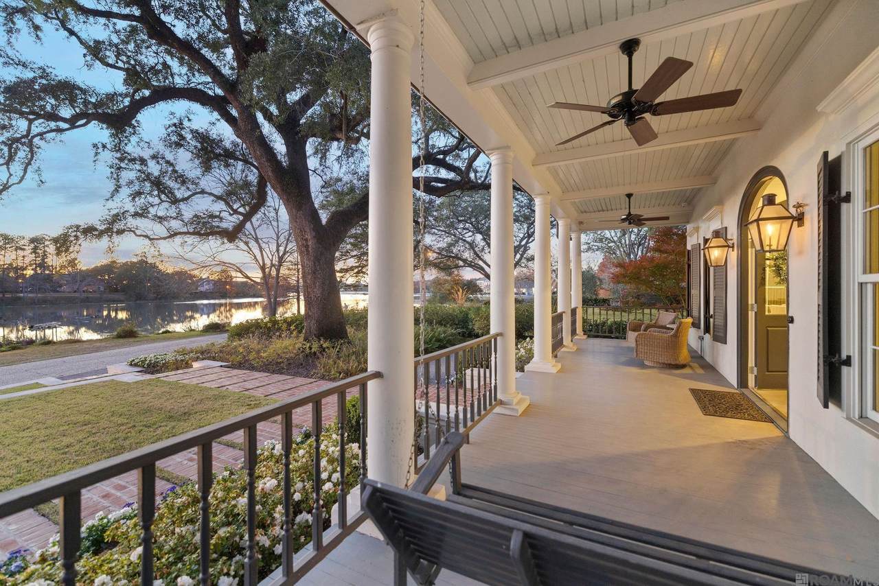 3381 Lakeshore Dr - Photo 1