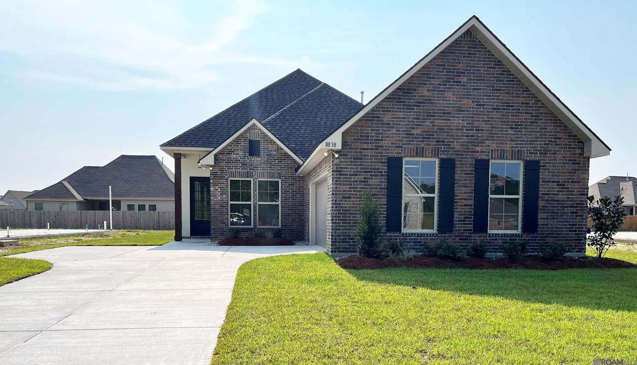 8838 Lyndanne Drive - Photo 1