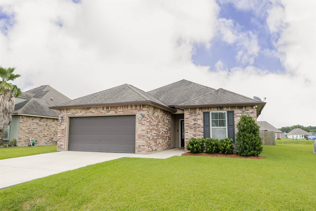 154 Petal Avenue - Photo 1