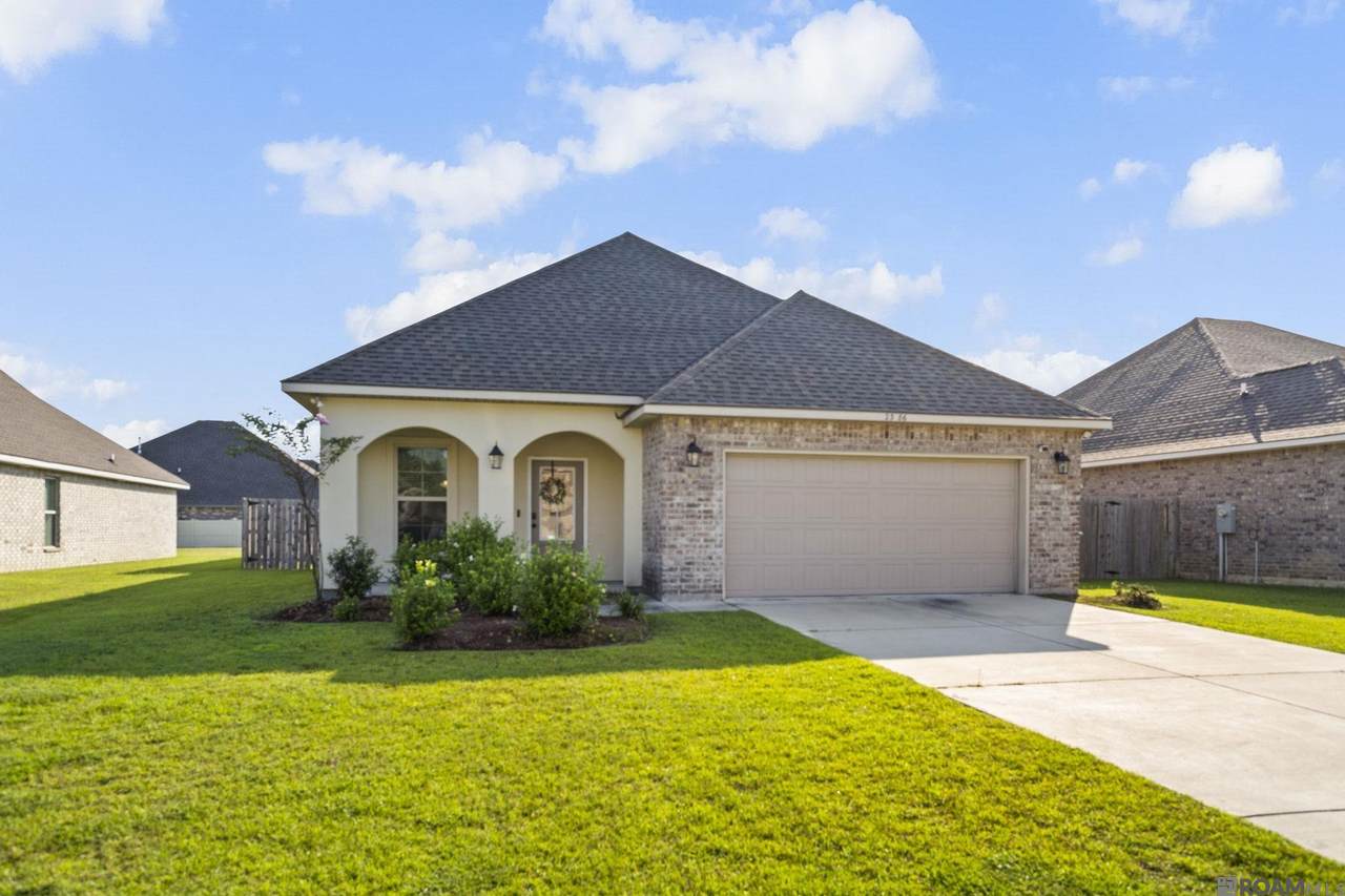23386 Odette Ave - Photo 1