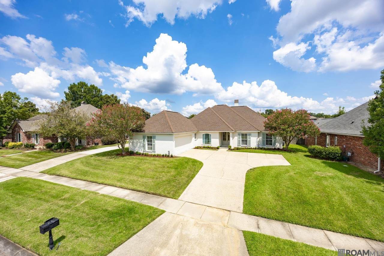 10235 Glen Manor Ave - Photo 1