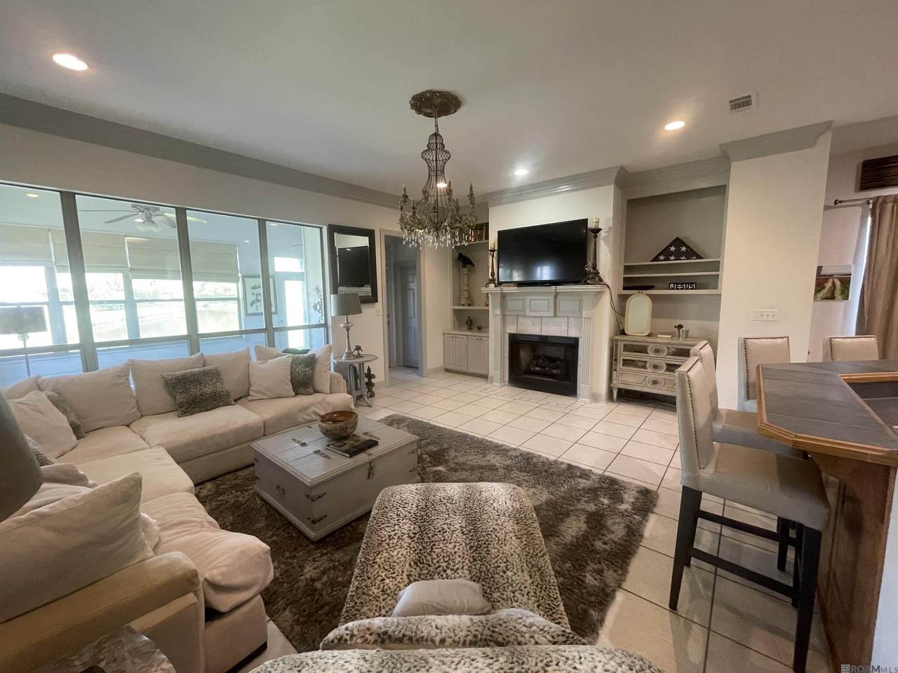 6460 Patio Ct - Photo 1