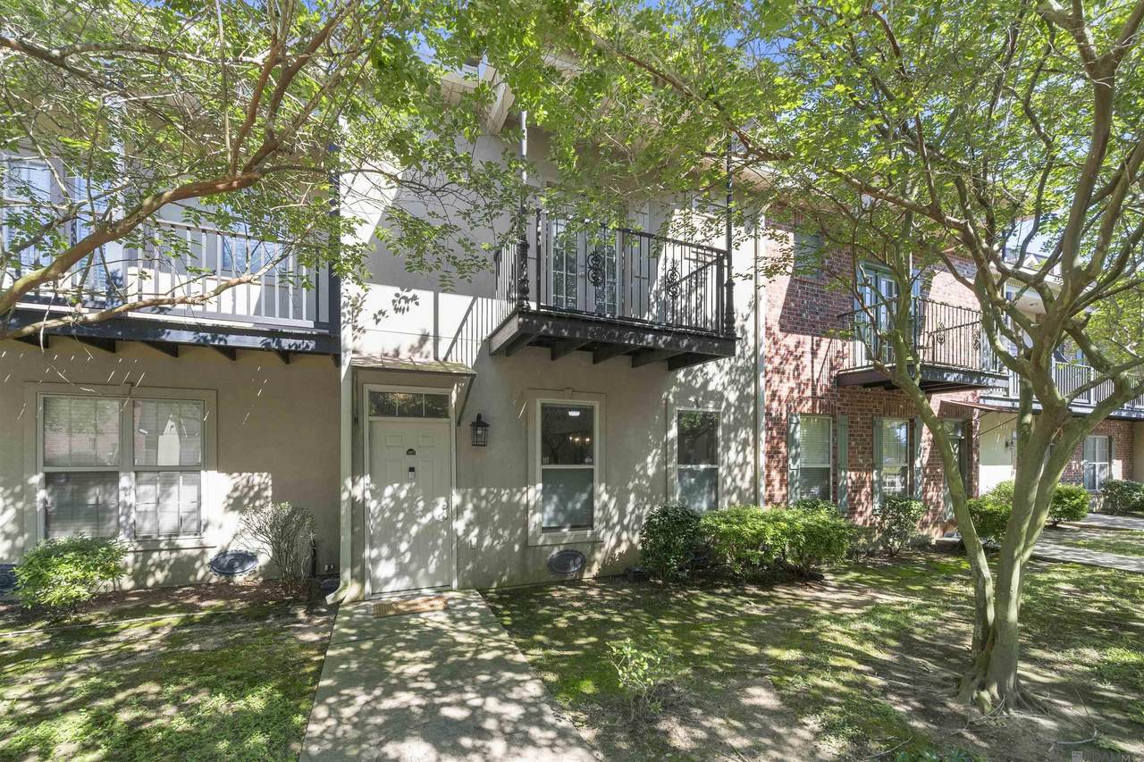 10600 Lakes Blvd - Photo 1