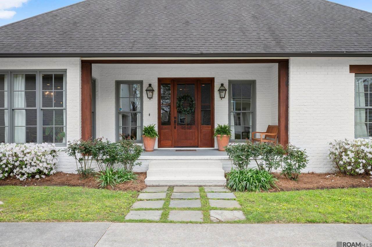 9848 Grenwich Ave - Photo 1