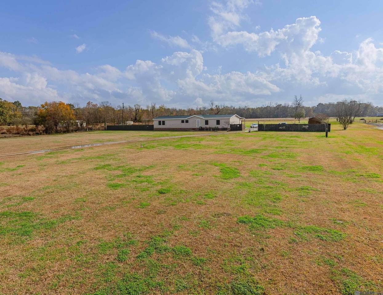 9450 Bueche Rd - Photo 1