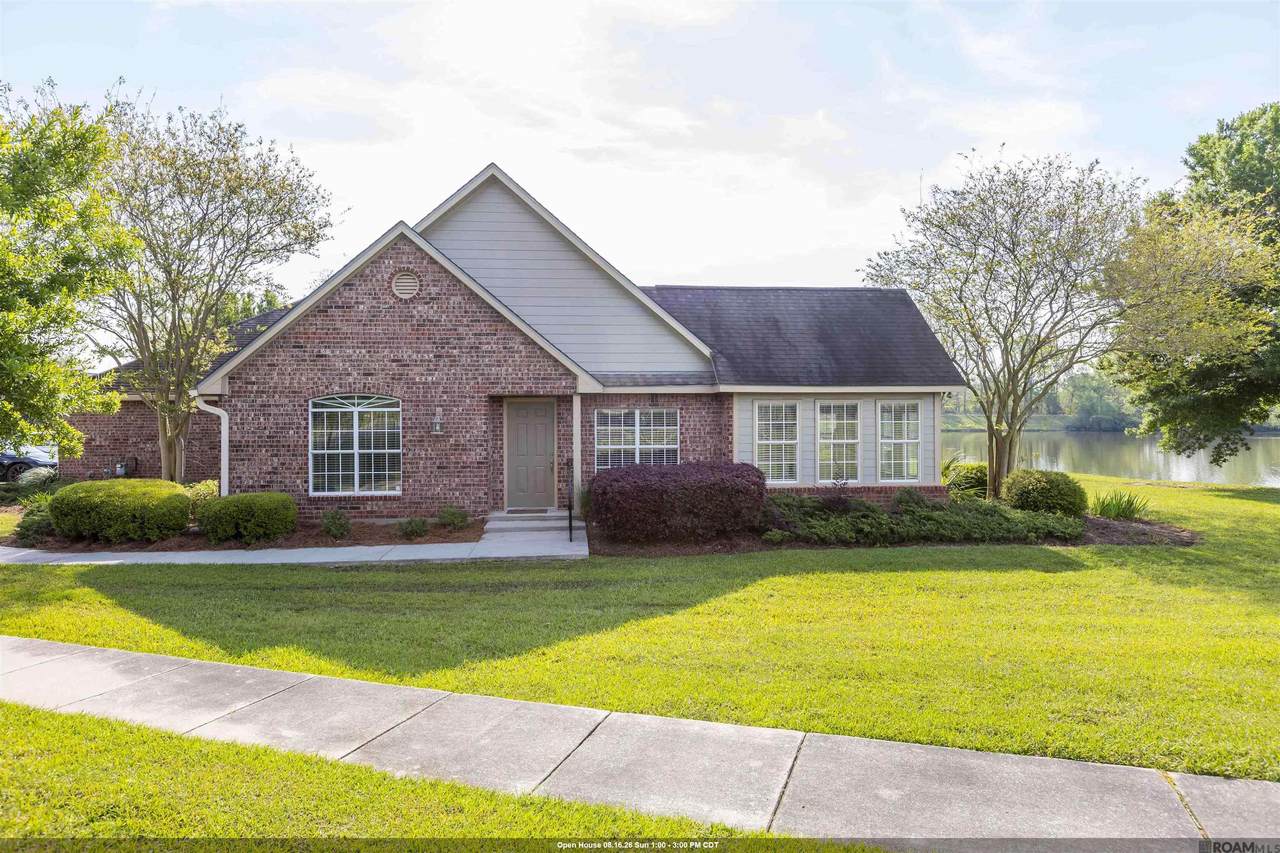 7111 Village Charmant - Photo 1