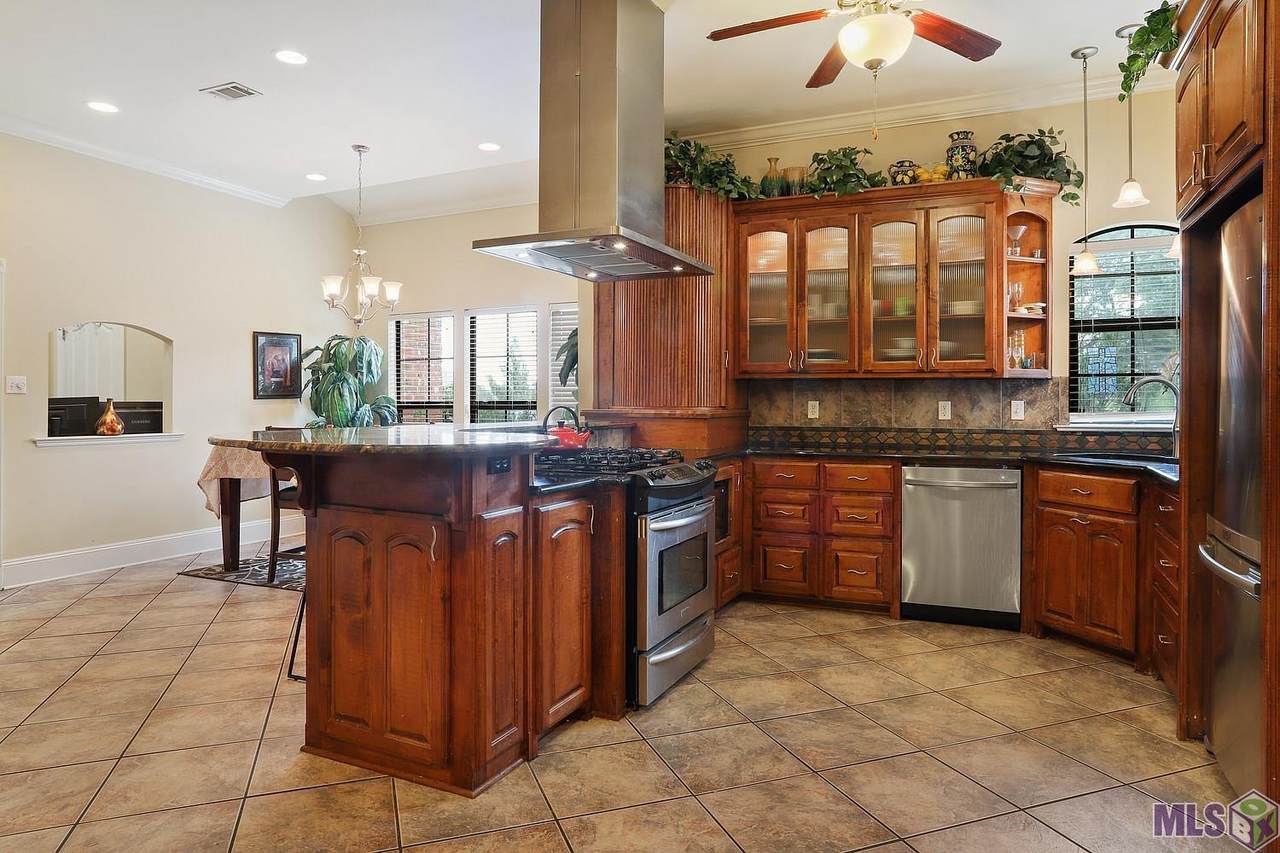 14094 Bluff Rd - Photo 1