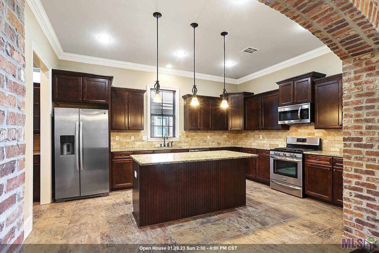 2956 Meadow Grove Ave - Photo 1