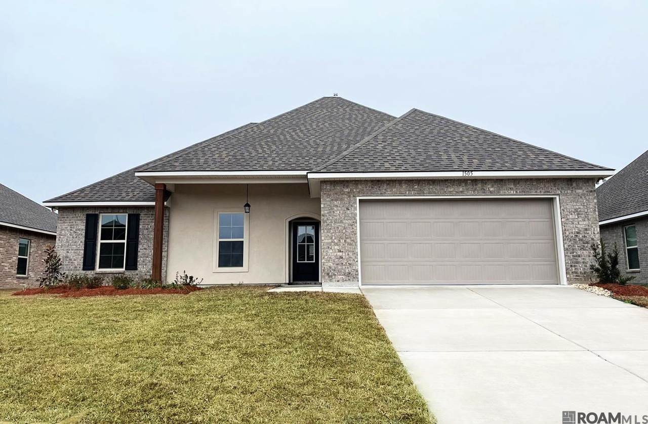 1505 Cavalry Ave - Photo 1
