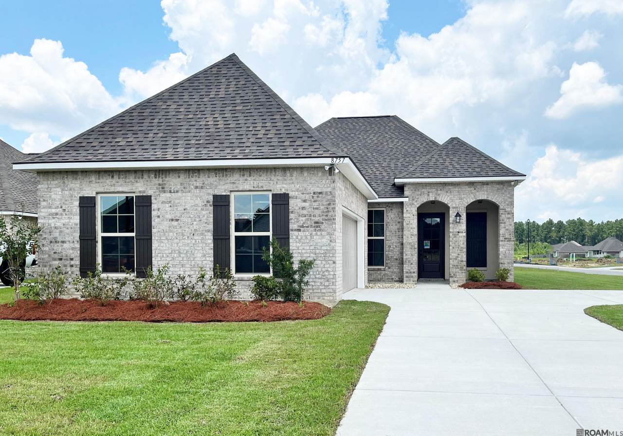 8757 Windlake Dr - Photo 1