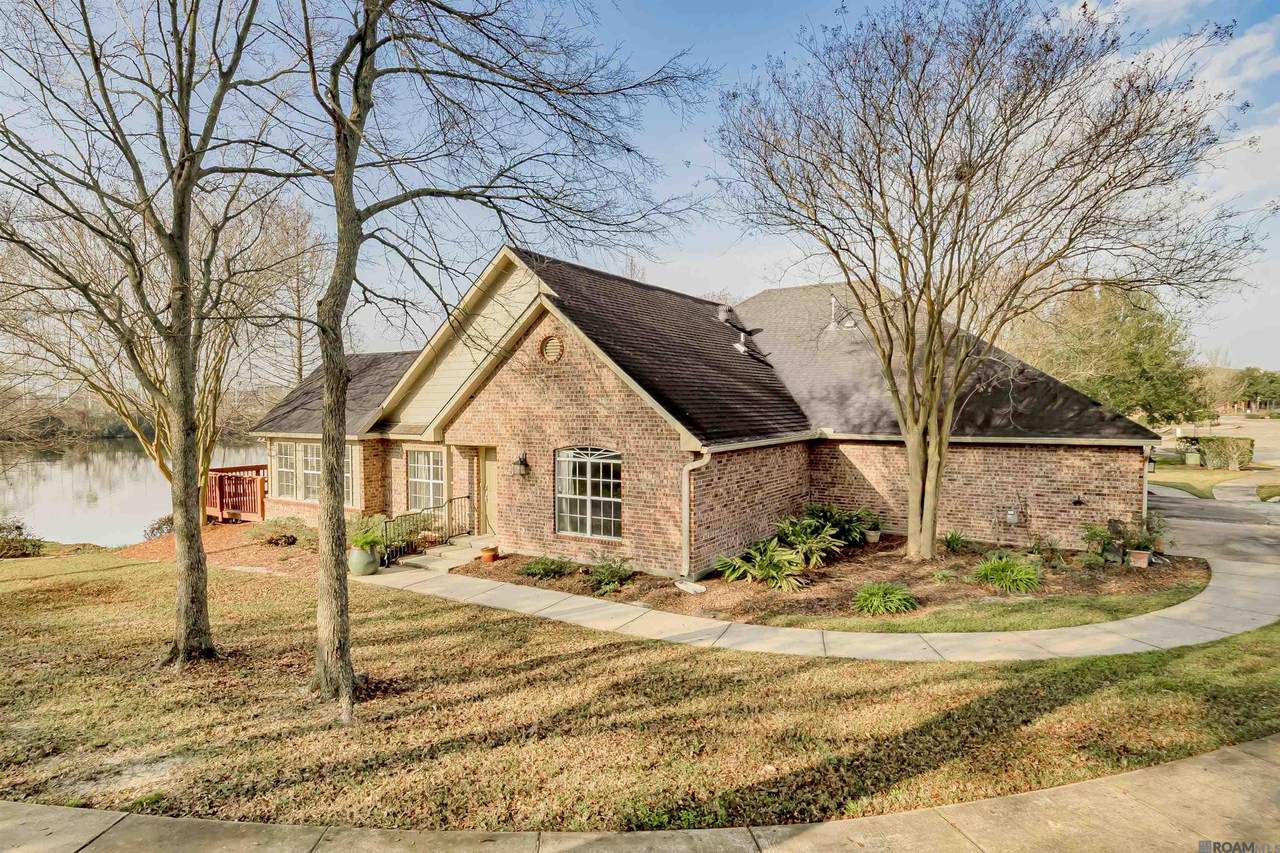 7111 Village Charmant - Photo 1