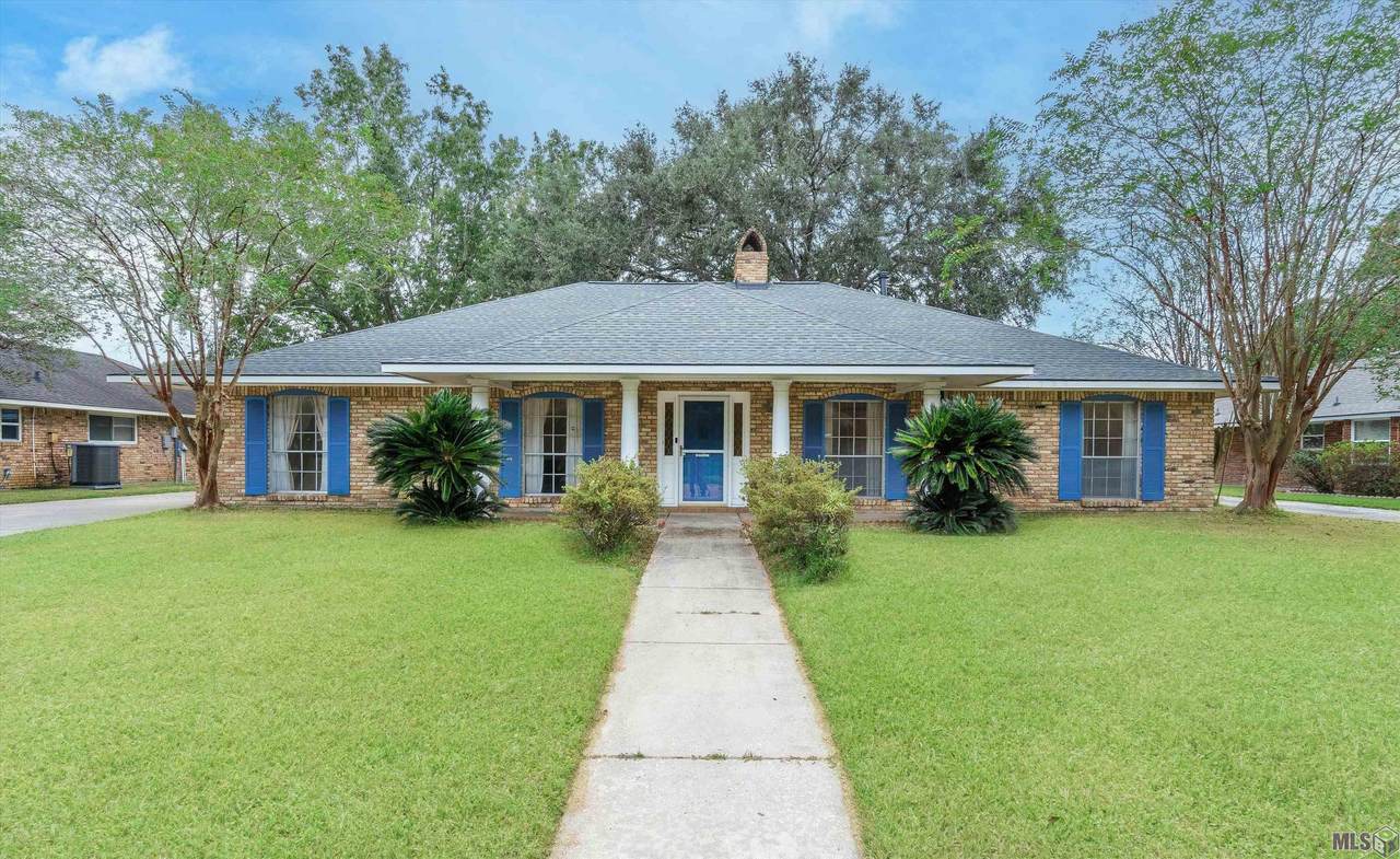 11838 Parkbrook Ave - Photo 1