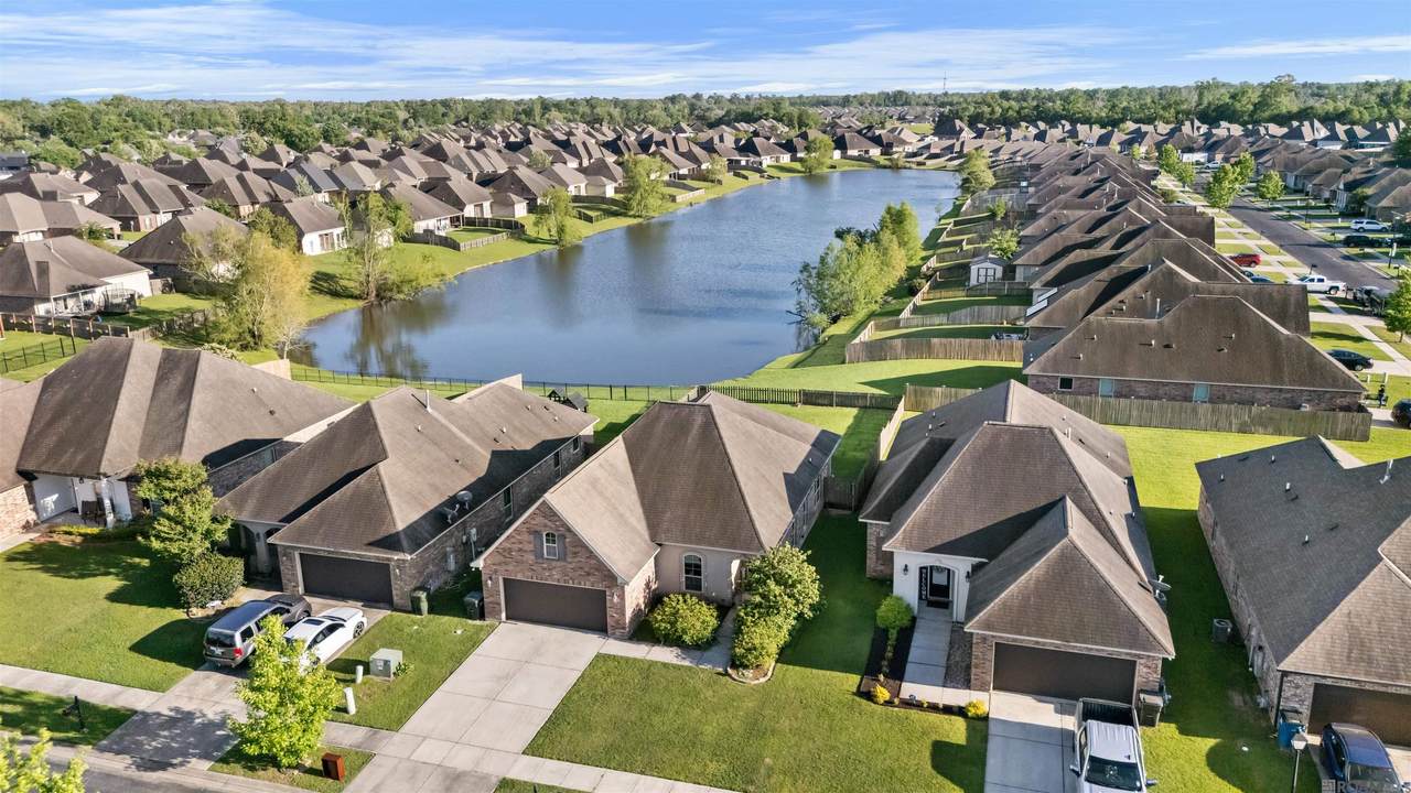 42339 Yellowstone Ave - Photo 1