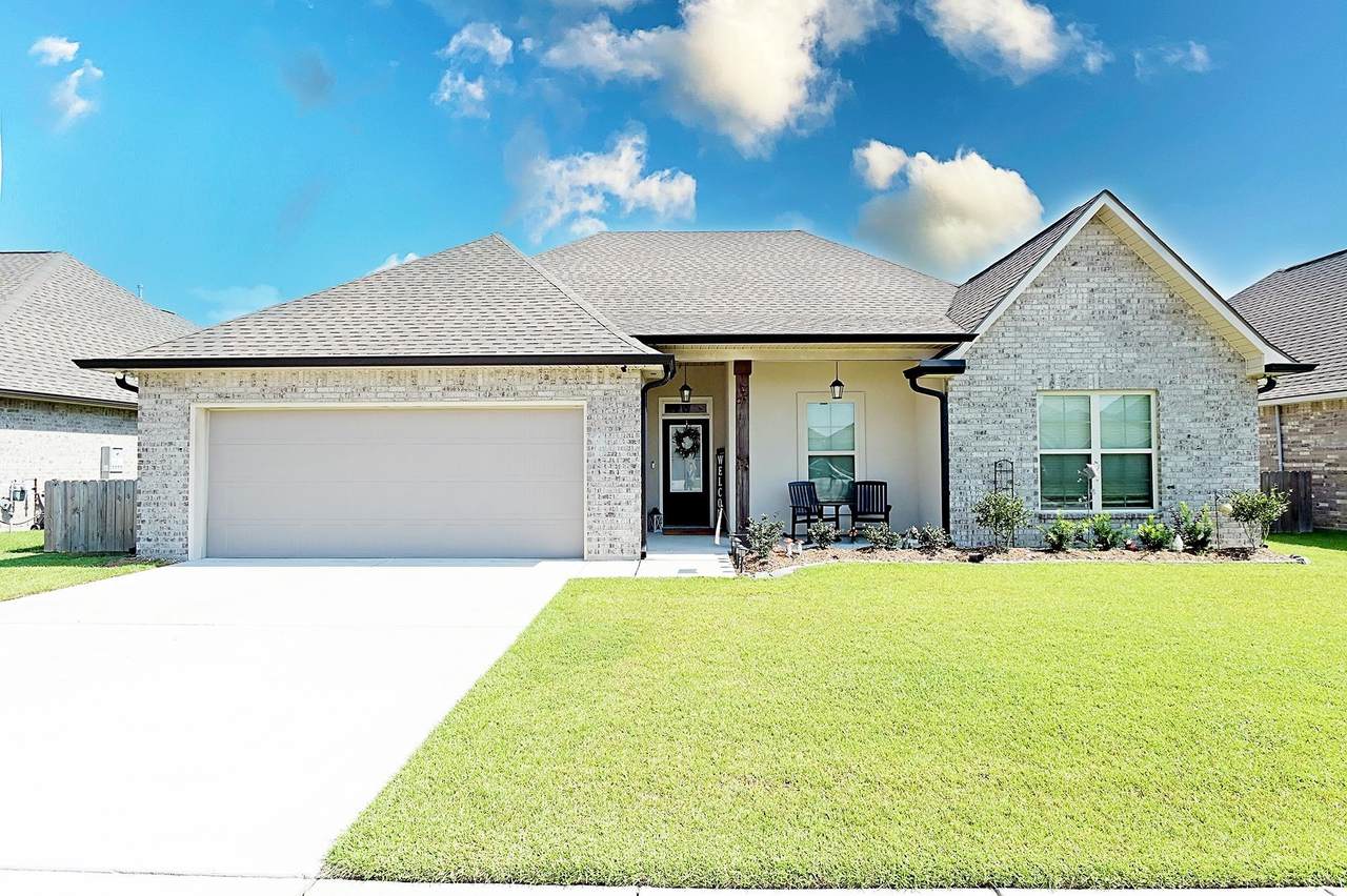 221 Peacock Pointe - Photo 1