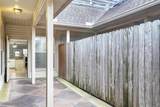 4848 Windsor Village Dr - Photo 19