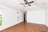 909 Roundhill Dr - Photo 3