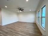 1546 Cavalry Ave - Photo 4